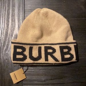 Burberry Logo Intarsia Cashmere Beanie